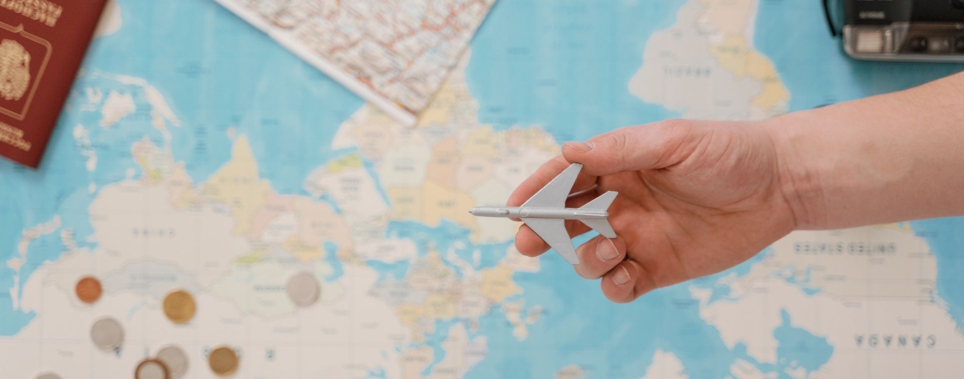 Comparison between visa extension and visa change UAE options