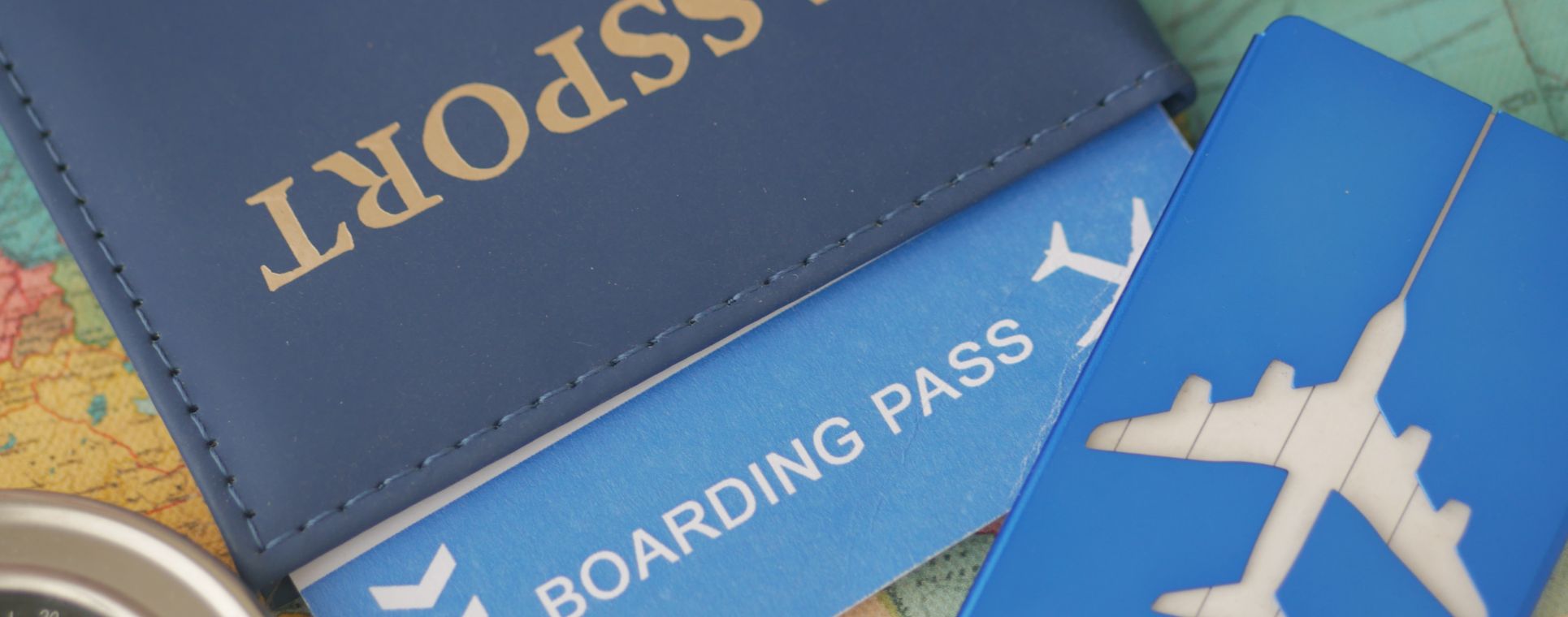 Comparison between dummy ticket and confirmed flight ticket